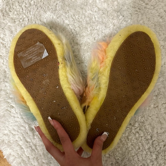 UGG slippers - Picture 3 of 3